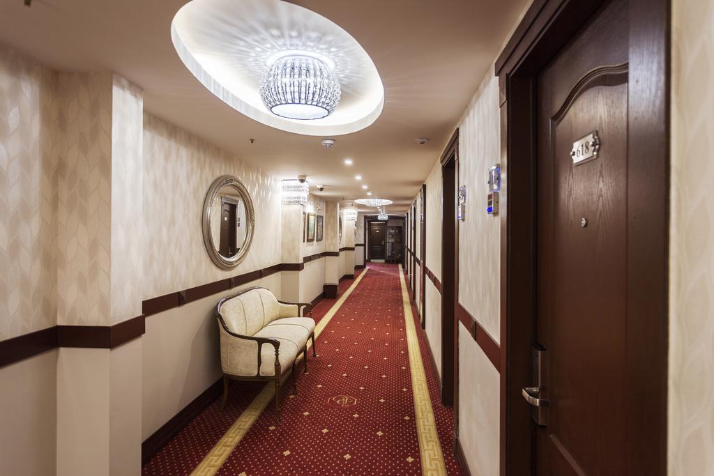 Izmir Palas Hotel Exterior photo